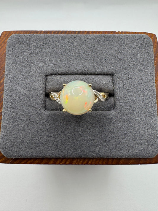 9ct gold opal and diamond ring