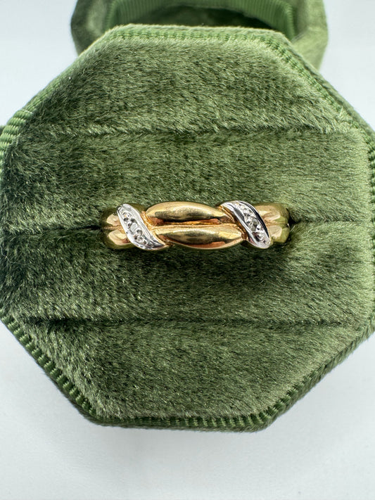 9ct gold diamond ring