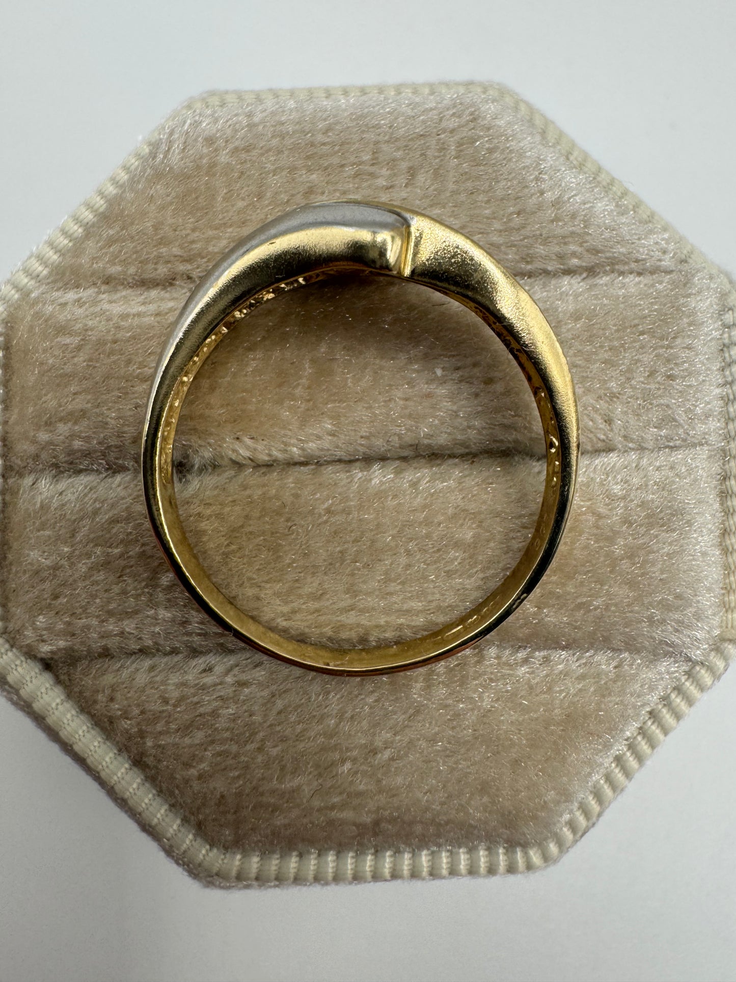 9ct two-tone gold unusual style cz ring