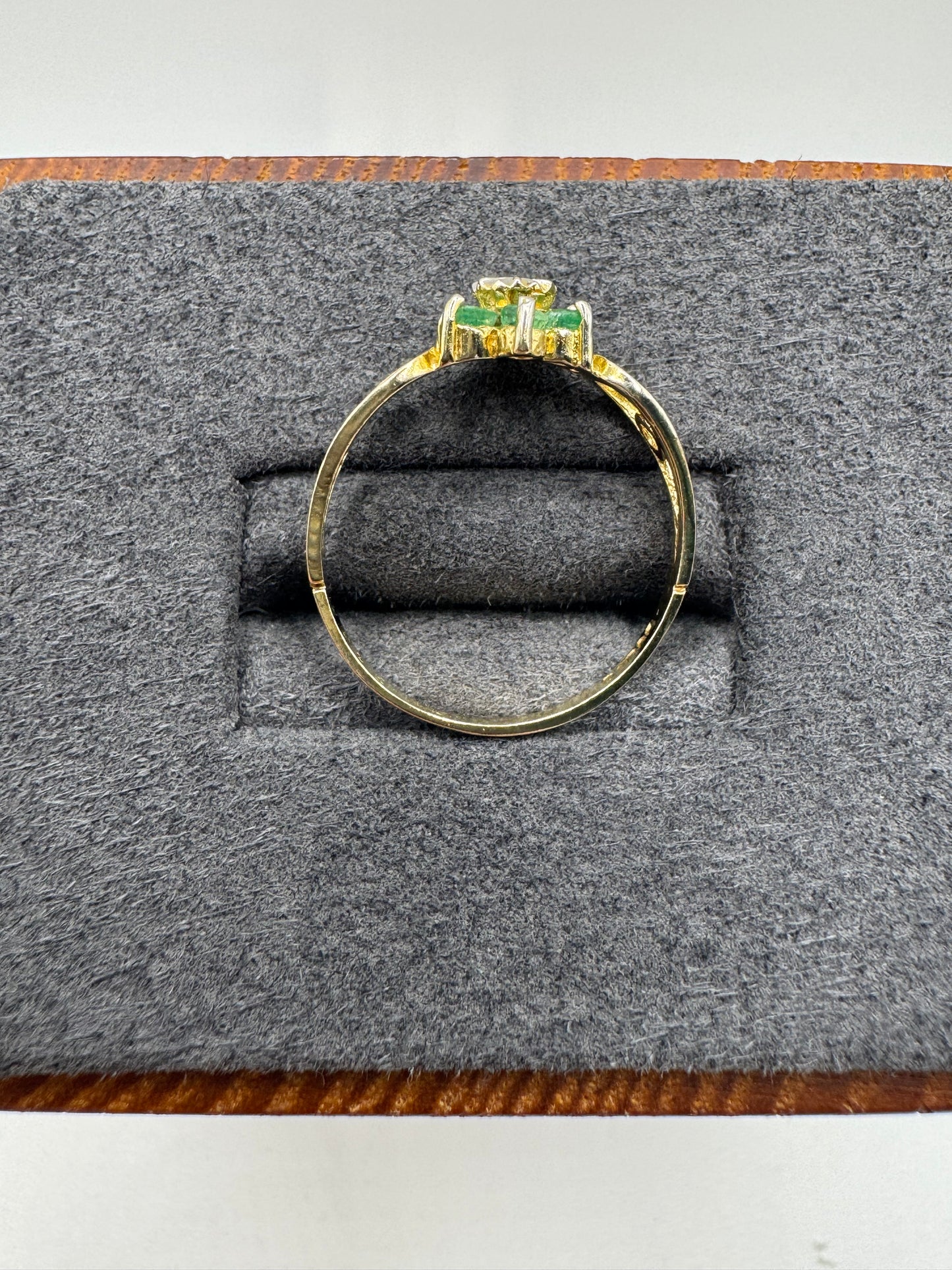 9ct gold emerald and diamond ring