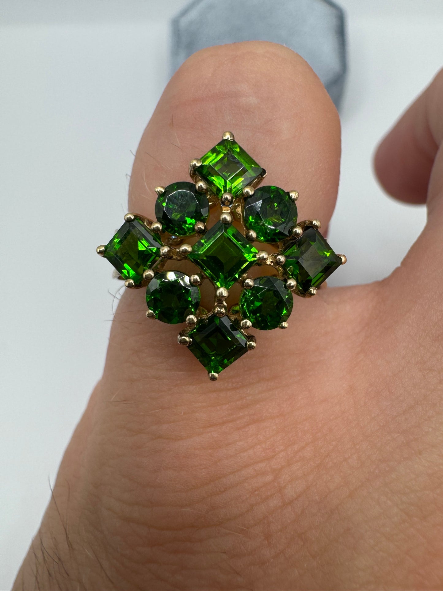 9ct gold diopside cluster ring