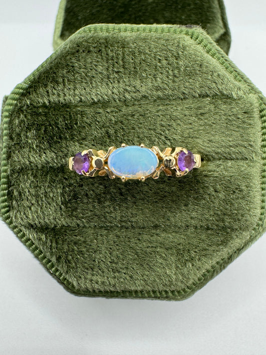9ct gold opal and amethyst ring
