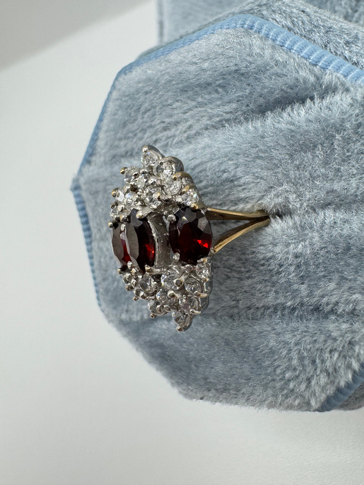 Vintage 9ct gold garnet and zircon cluster ring