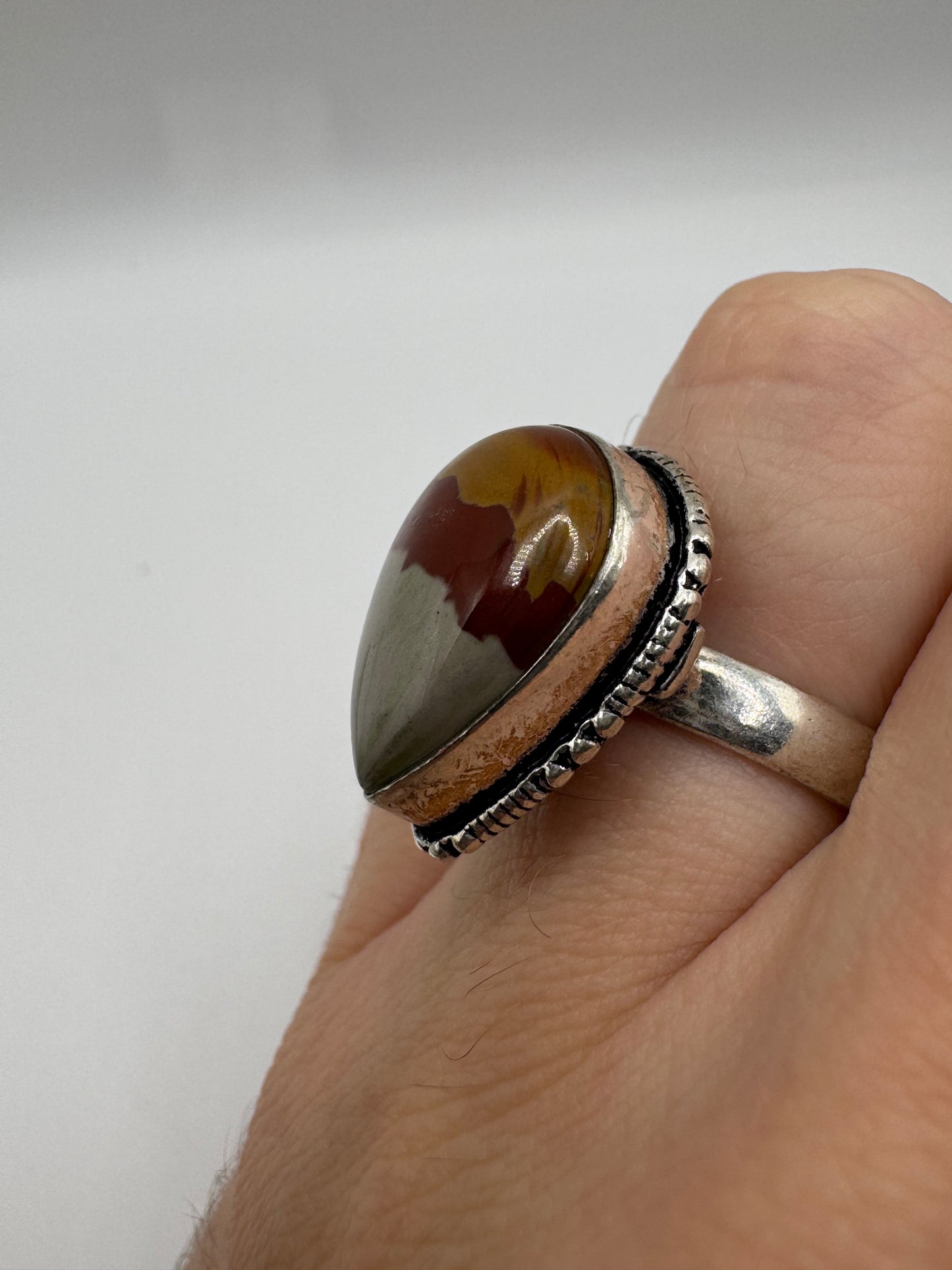 Silver agate ring