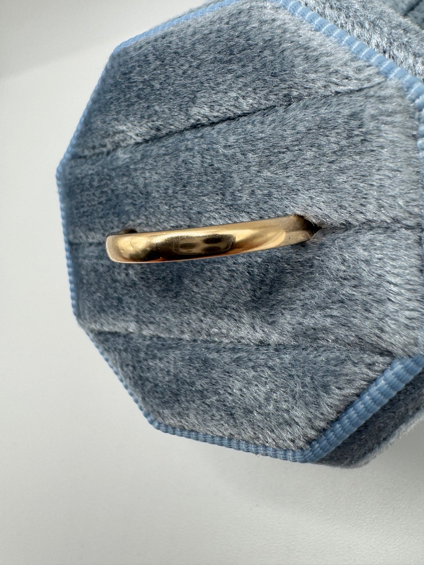 9ct gold plain band