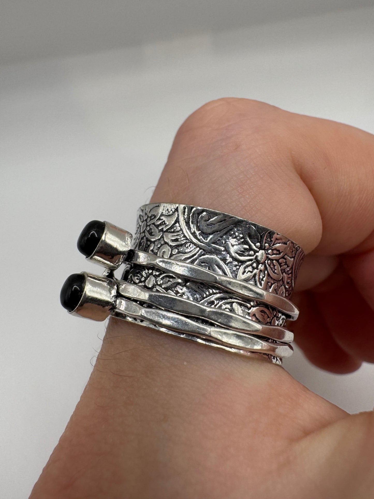 Silver onyx and heart spinning ring (9-S)