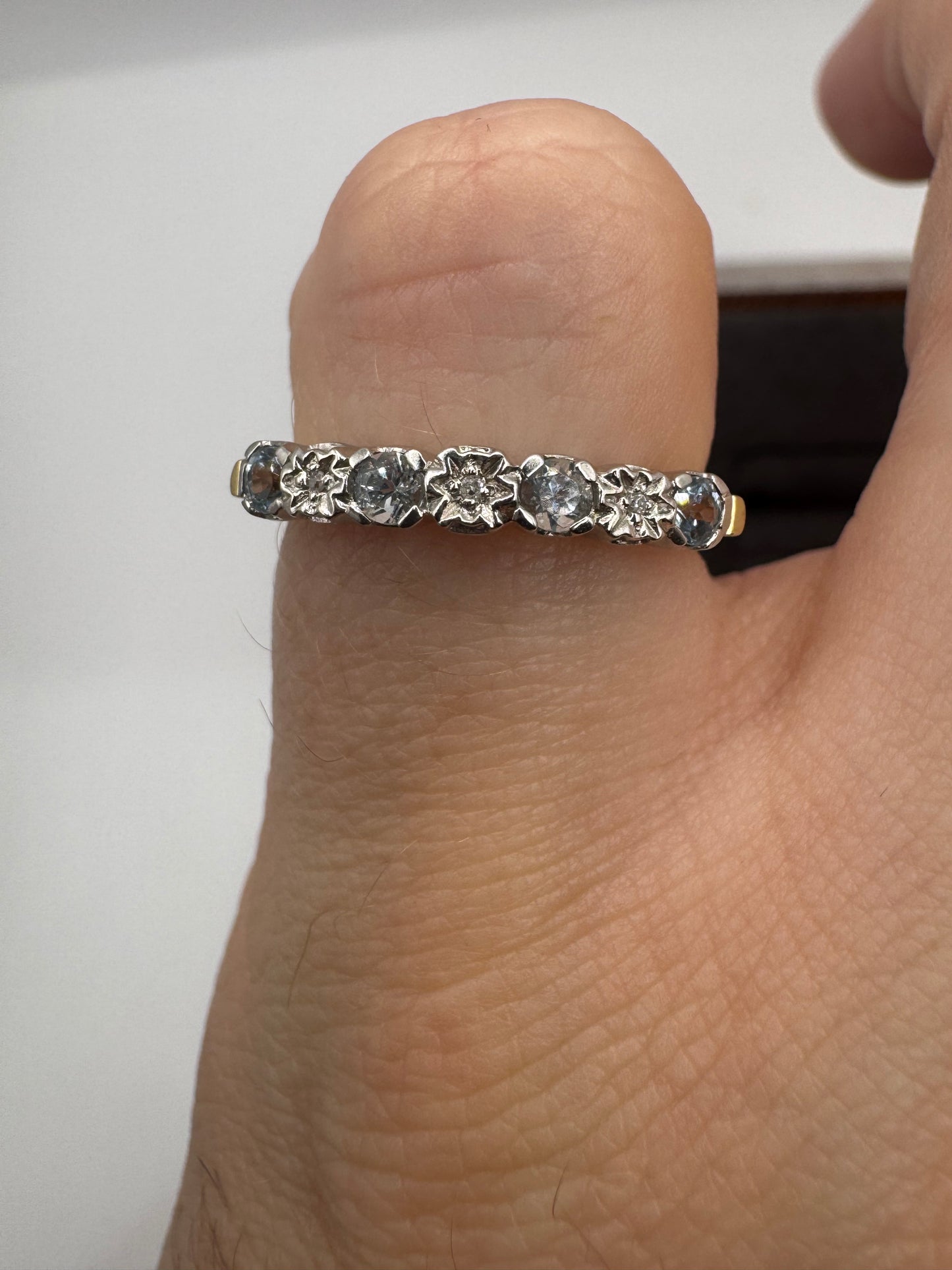 9ct gold aquamarine and diamond ring