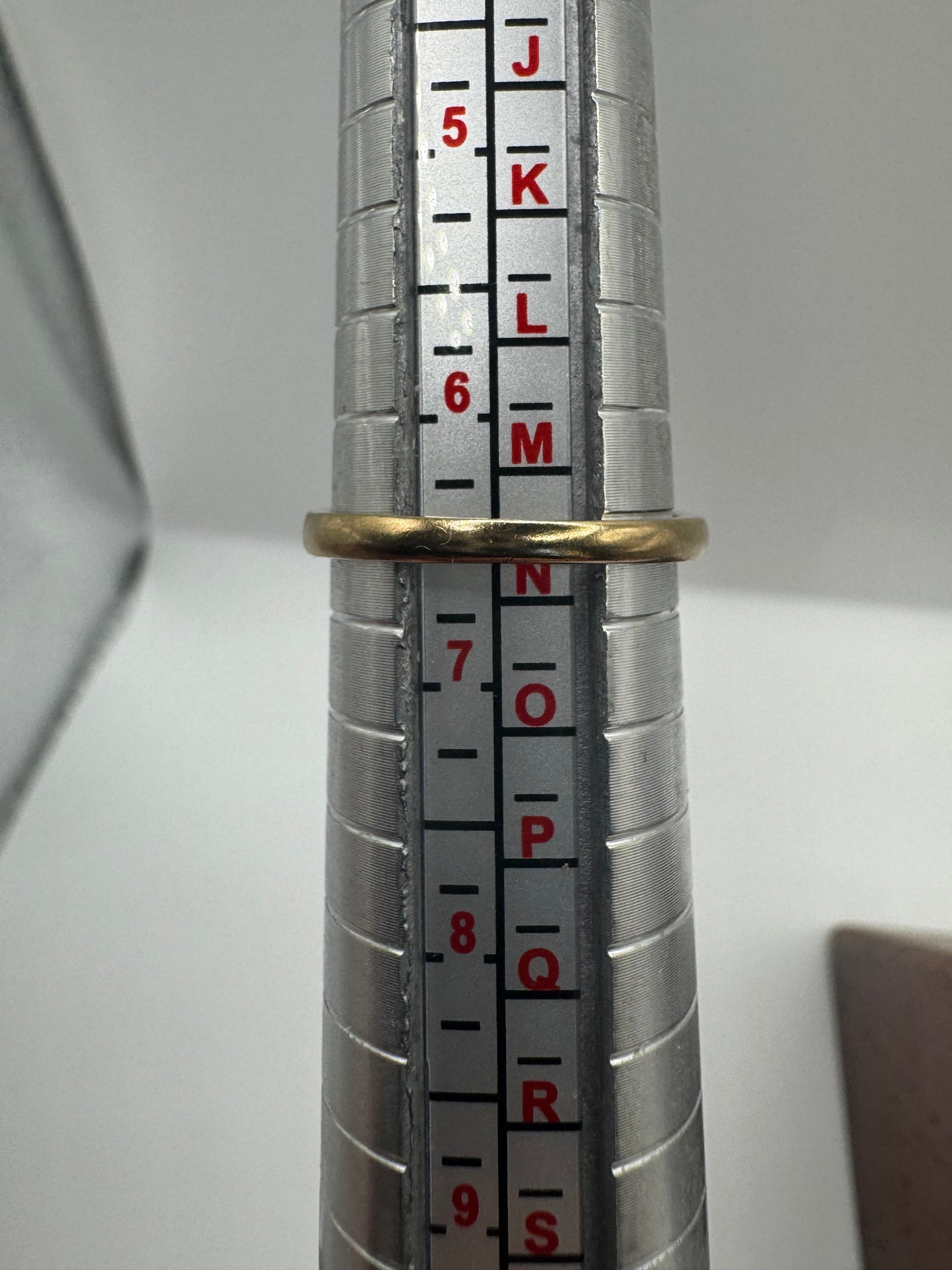 9ct gold emerald and diamond ring