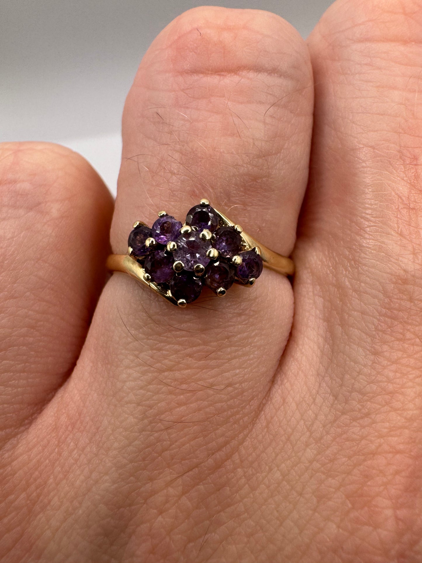 9ct gold amethyst cluster ring