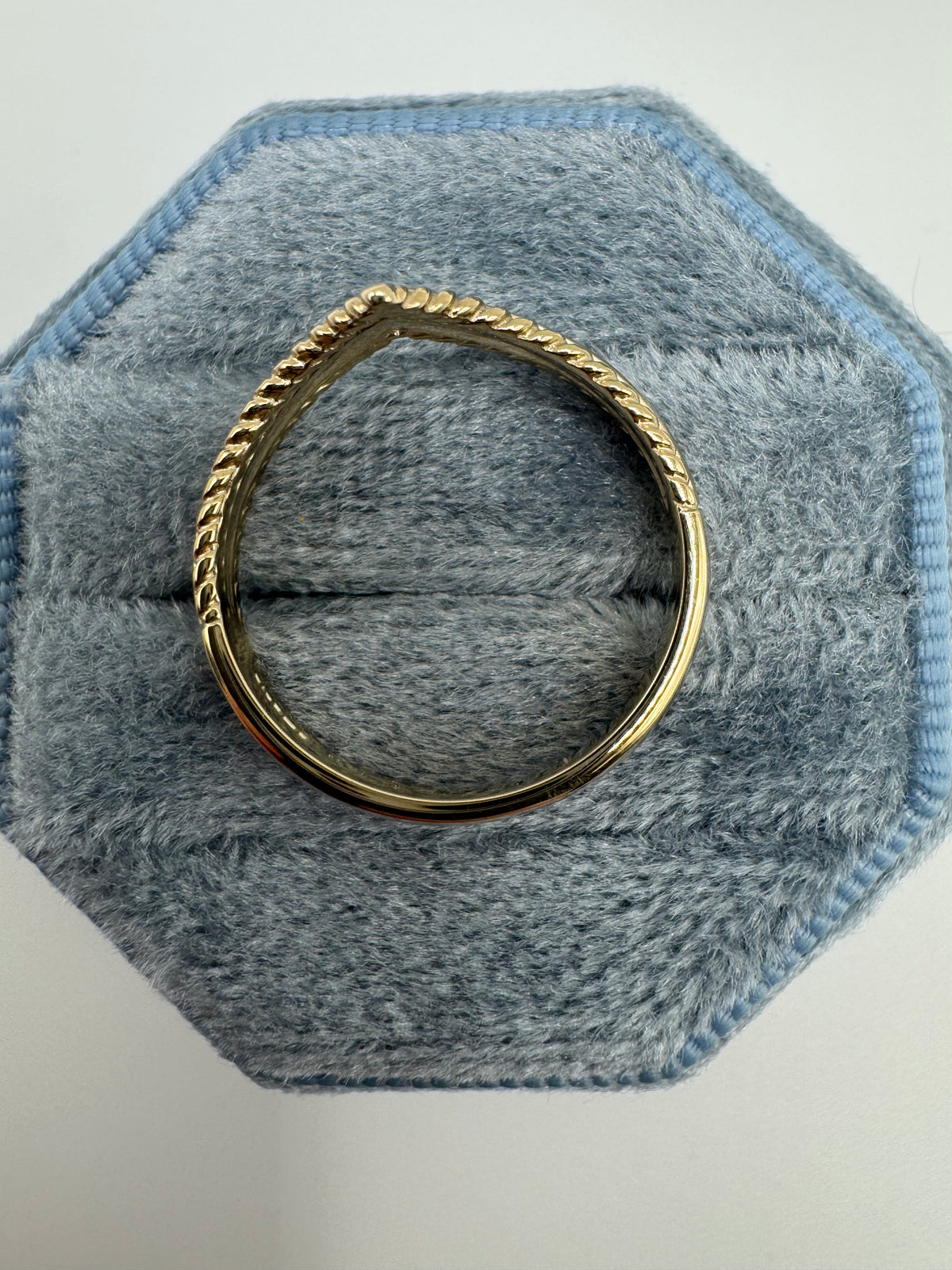 9ct gold wishbone ring