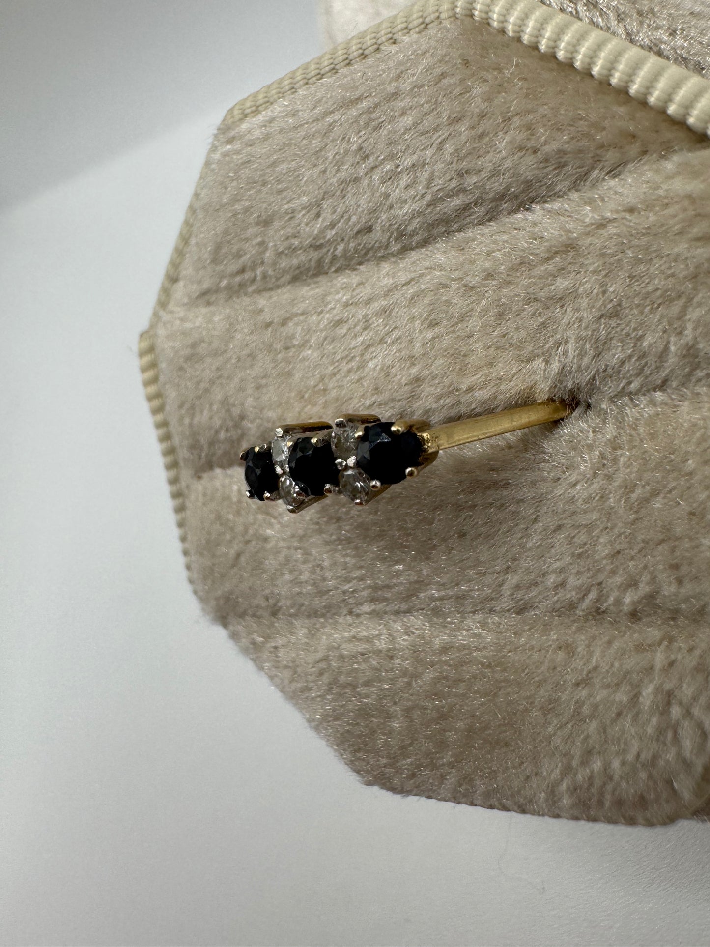 9ct gold sapphire and diamond ring