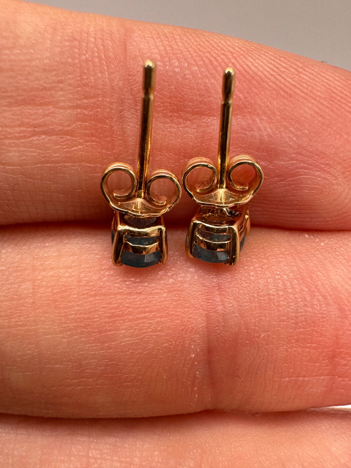 9ct gold topaz earrings
