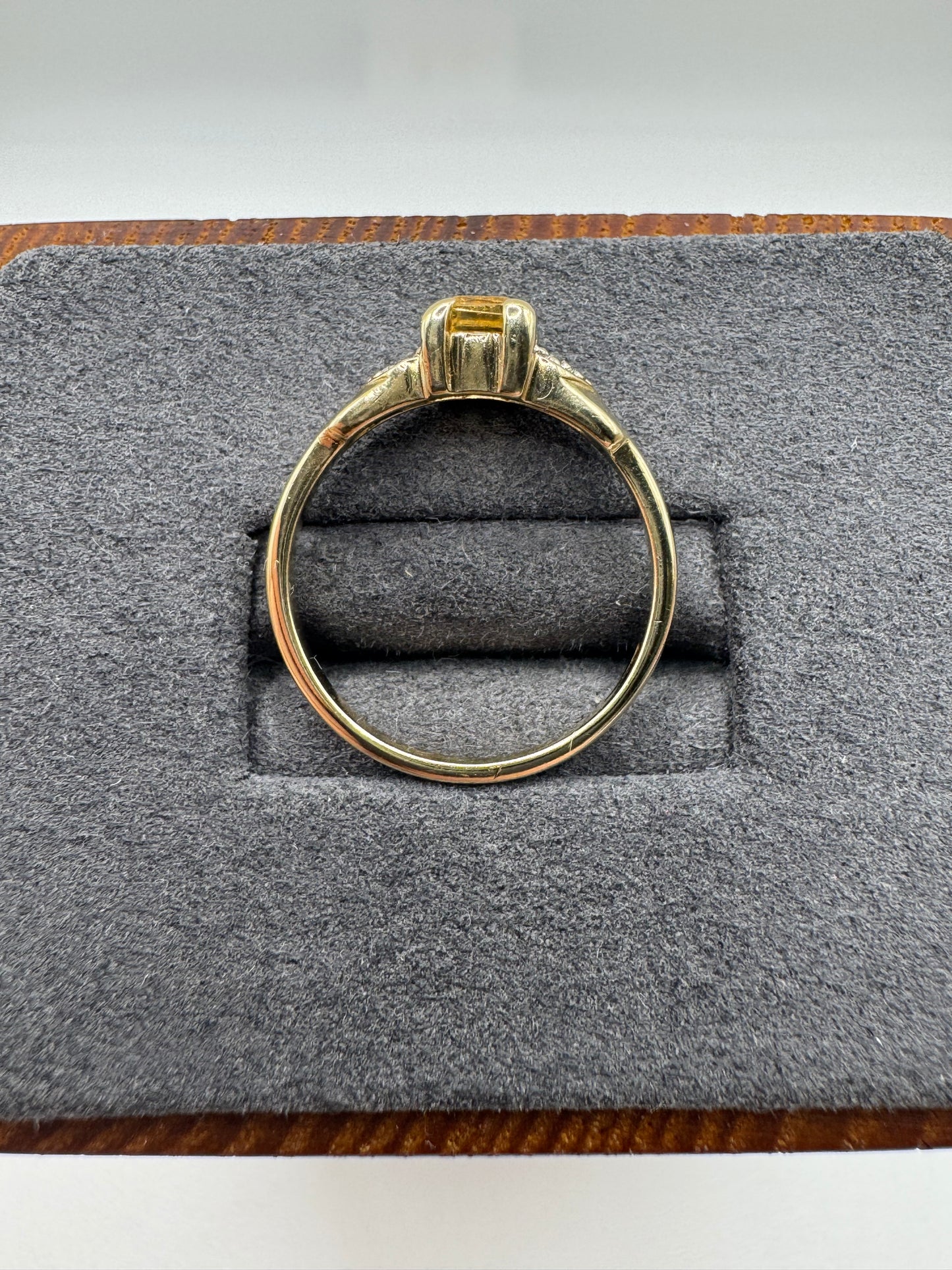 9ct gold citrine and zircon ring