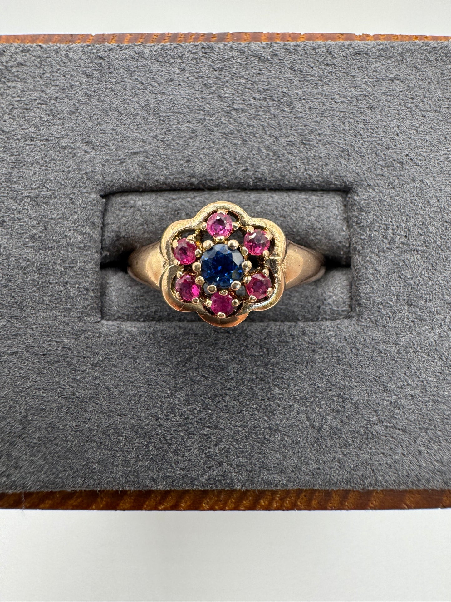 9ct gold sapphire and ruby cluster ring