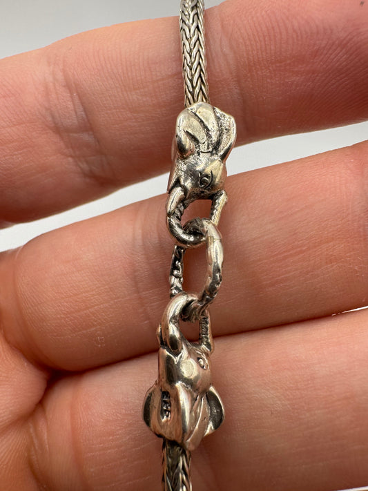Silver elephant head T clasp bracelet