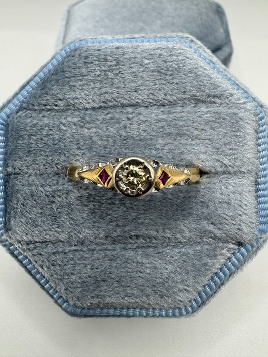 Antique 18ct gold ruby and diamond ring