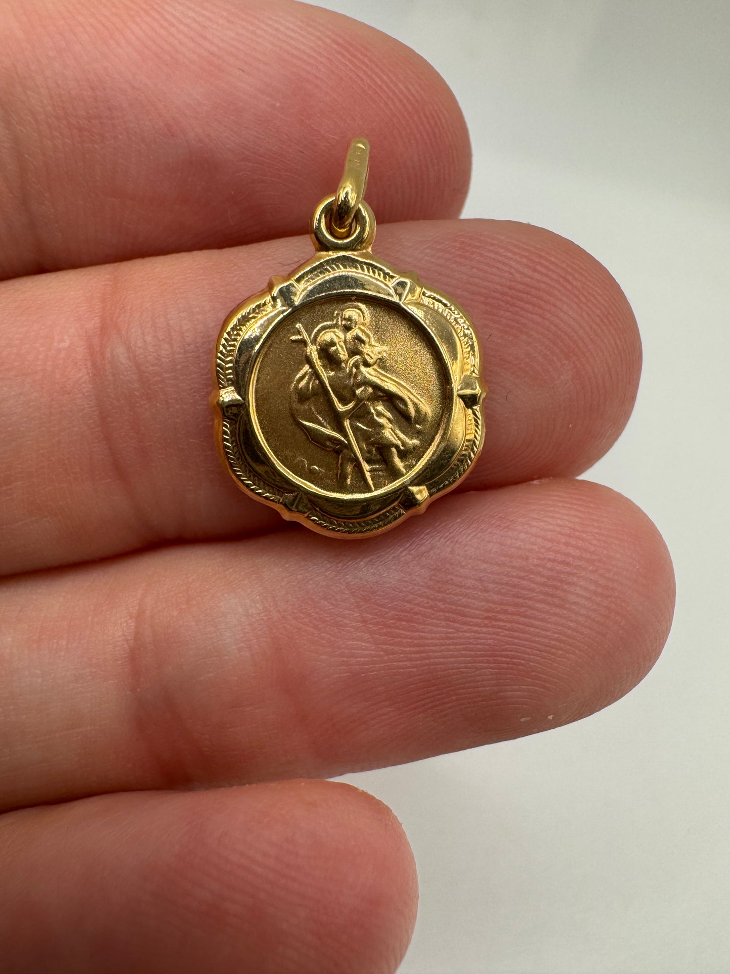 9ct gold St Christopher pendant