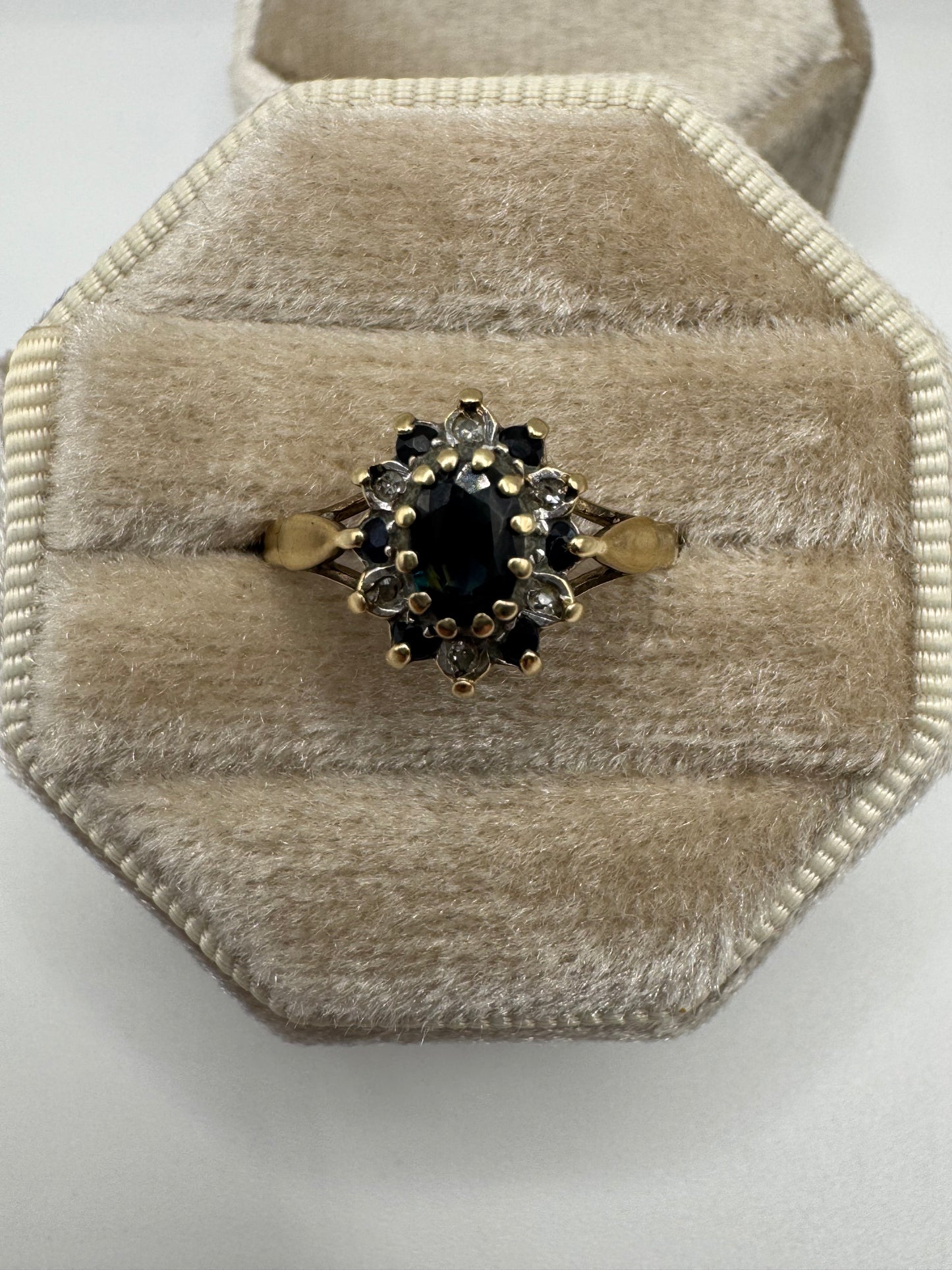 9ct gold sapphire and diamond ring