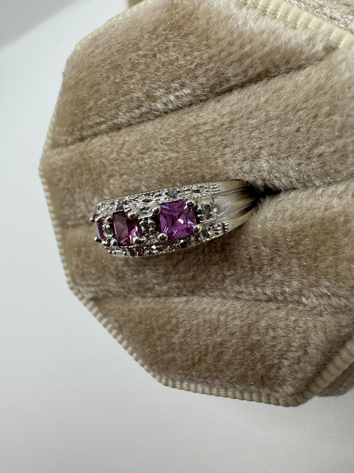 9ct white gold pink topaz and diamond ring