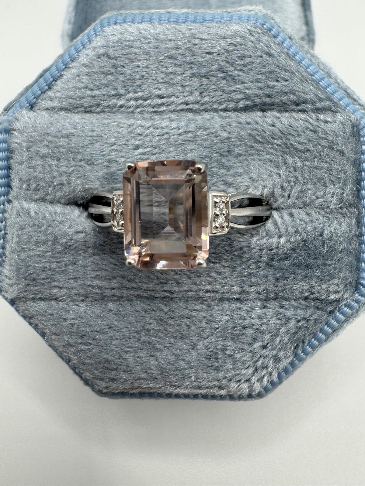 9ct white gold morganite and diamond ring