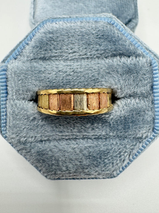 9ct tri-gold ring
