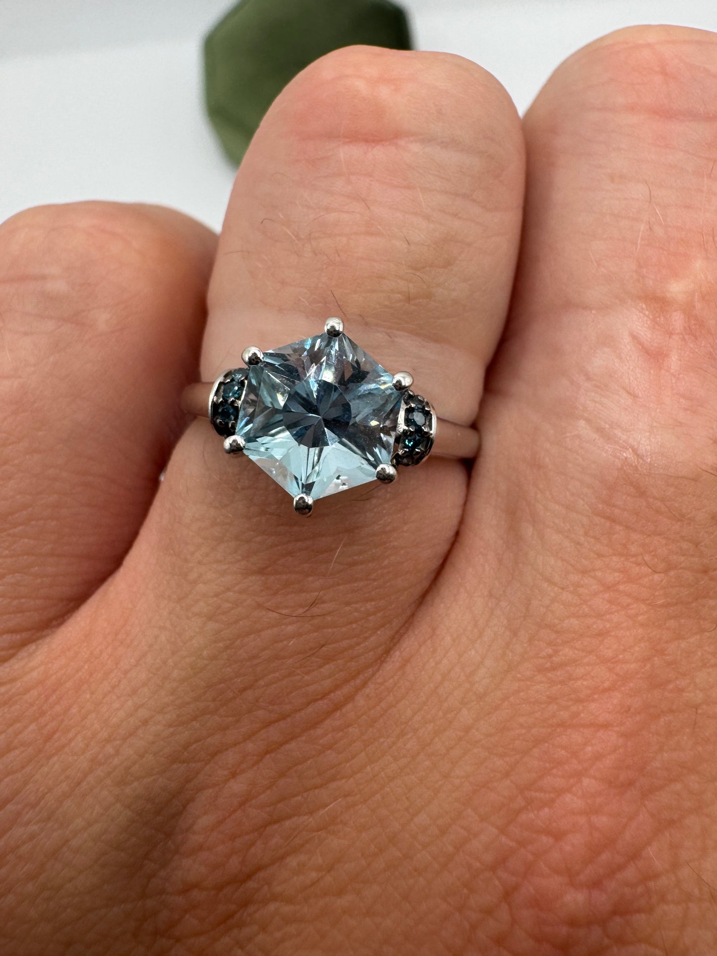 9ct white gold topaz and diamond ring