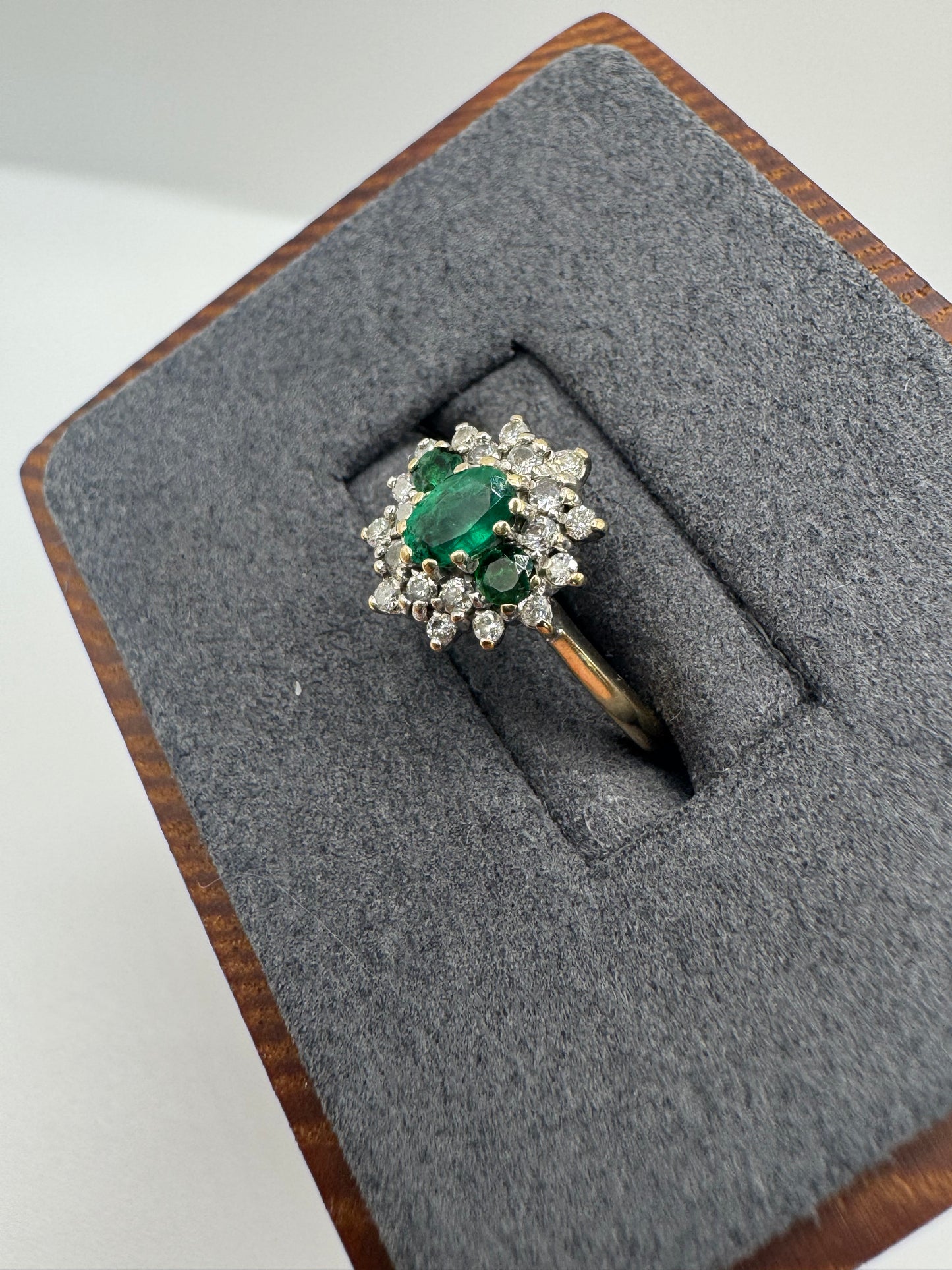 9ct gold emerald and diamond ring