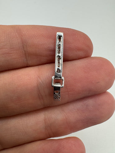 9ct white gold diamond pendant