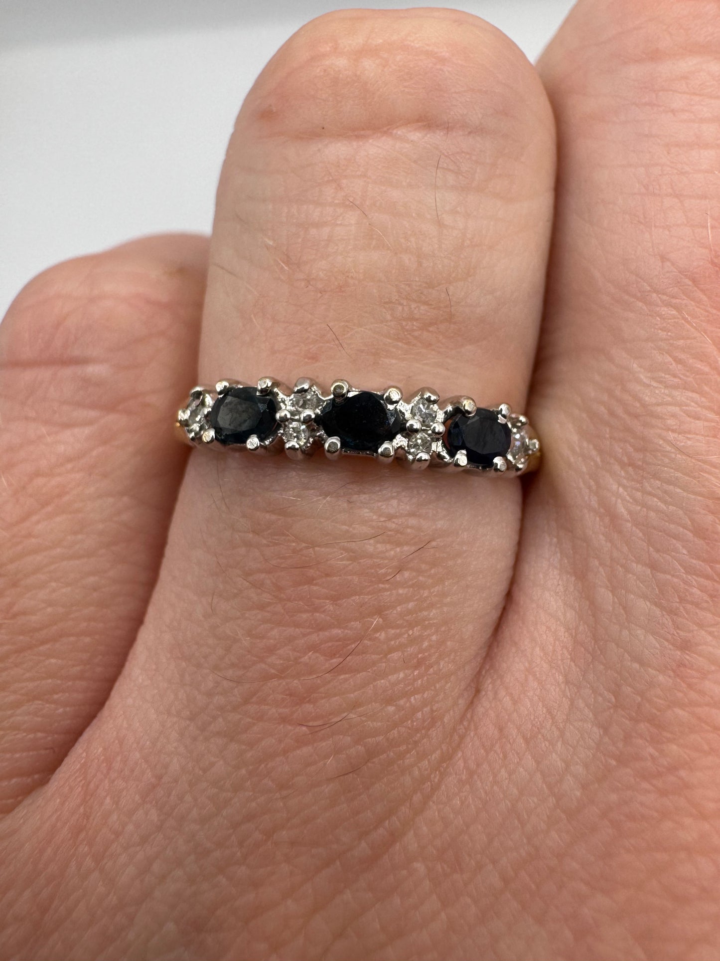 9ct gold sapphire and diamond ring