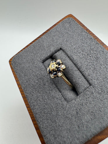 9ct gold sapphire and diamond ring
