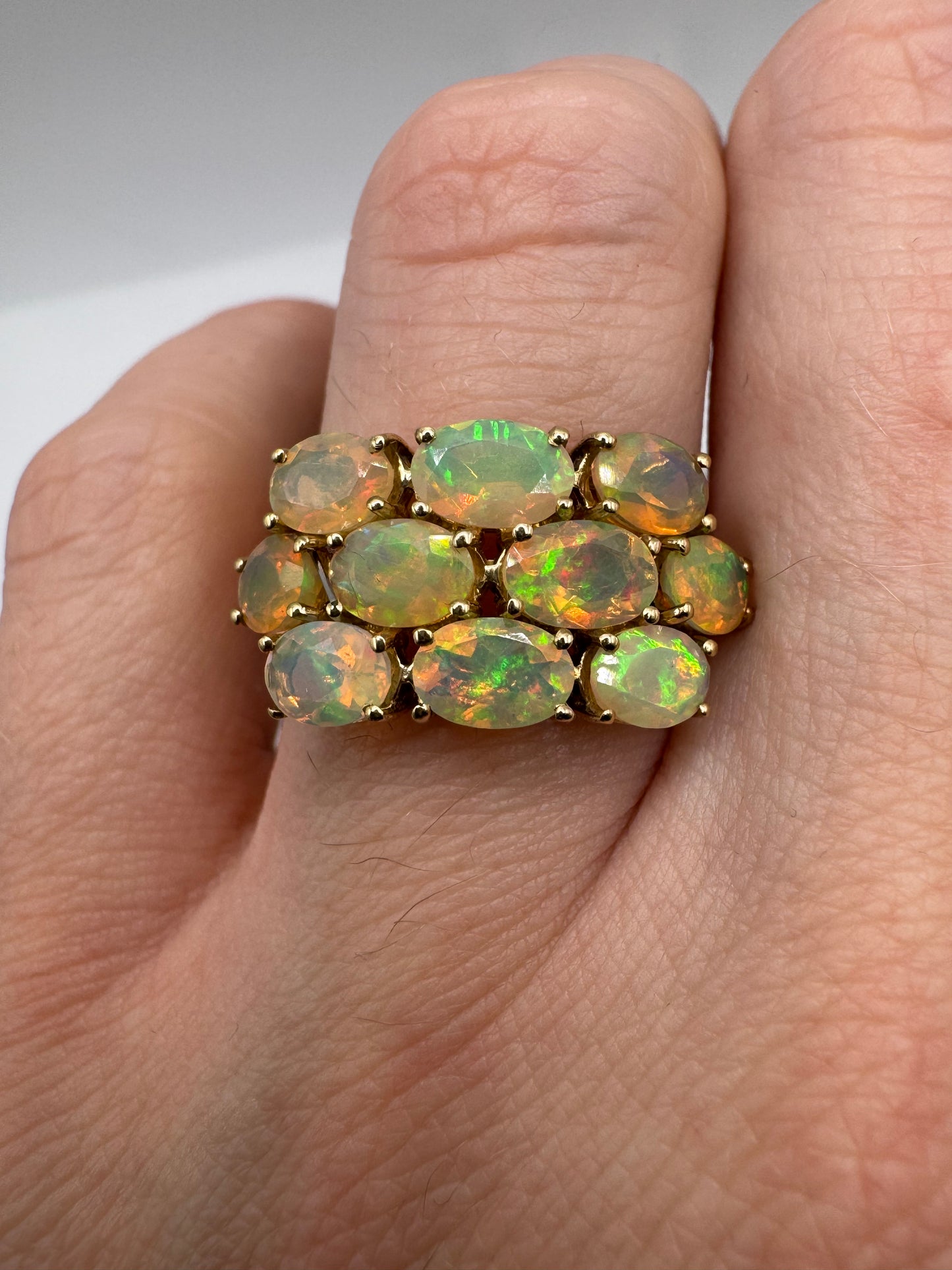 9ct gold opal cluster ring