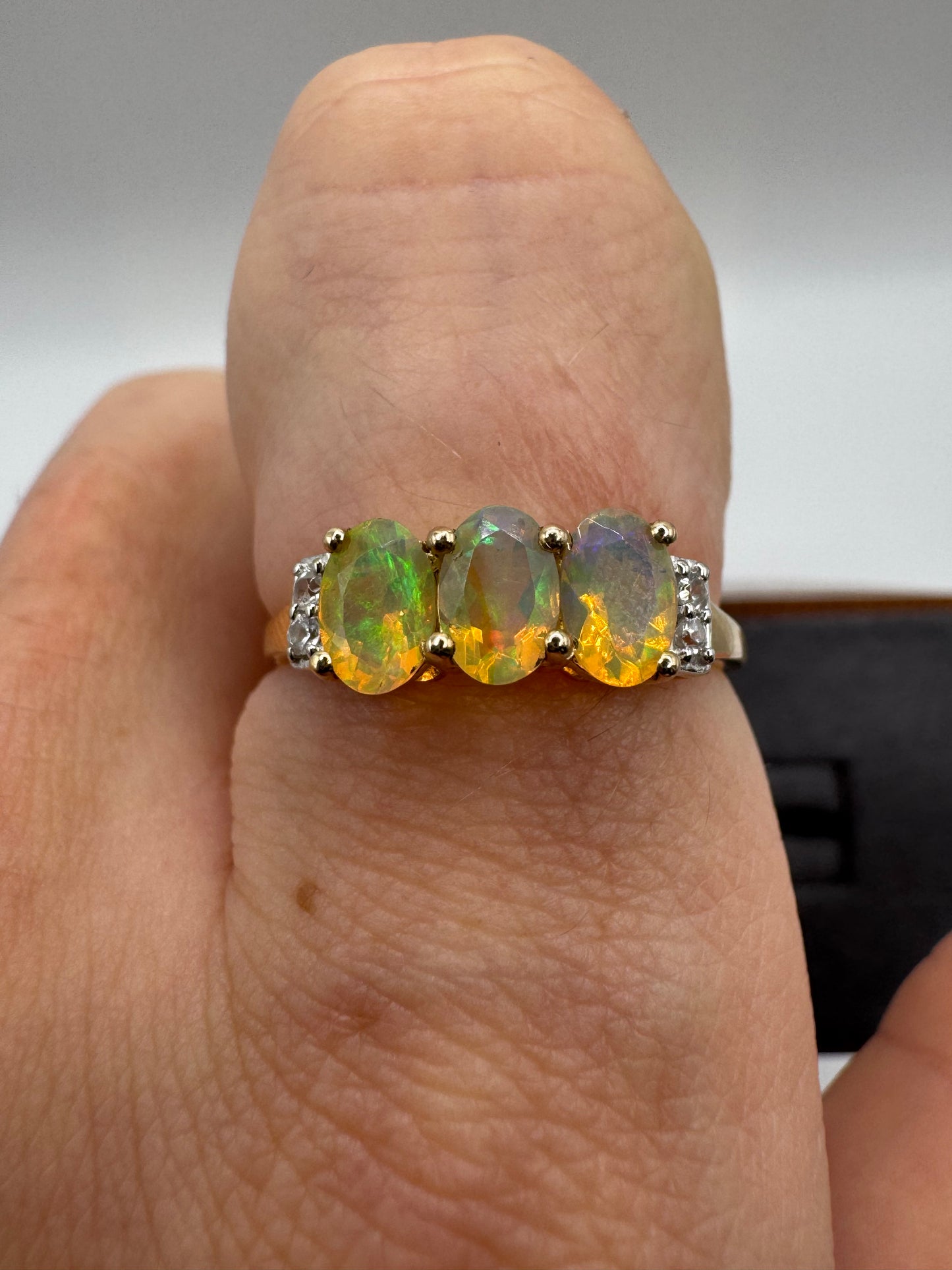 9ct gold opal and zircon ring