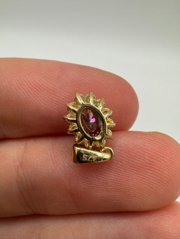 9ct gold topaz and cz pendant