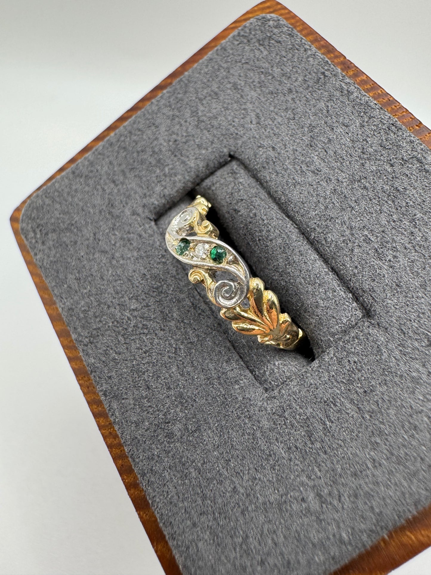 9ct gold emerald and diamond gypsy ring