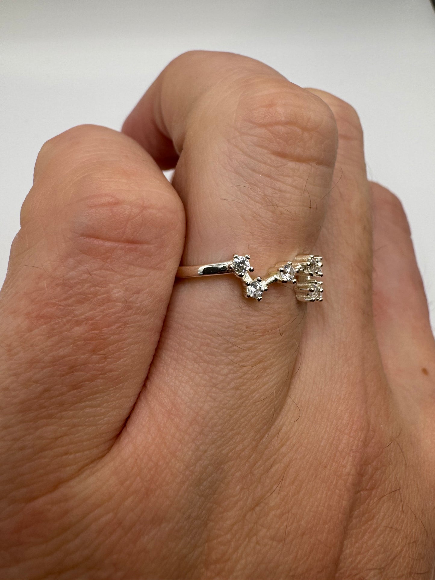 Silver cz ring (7.25-O)