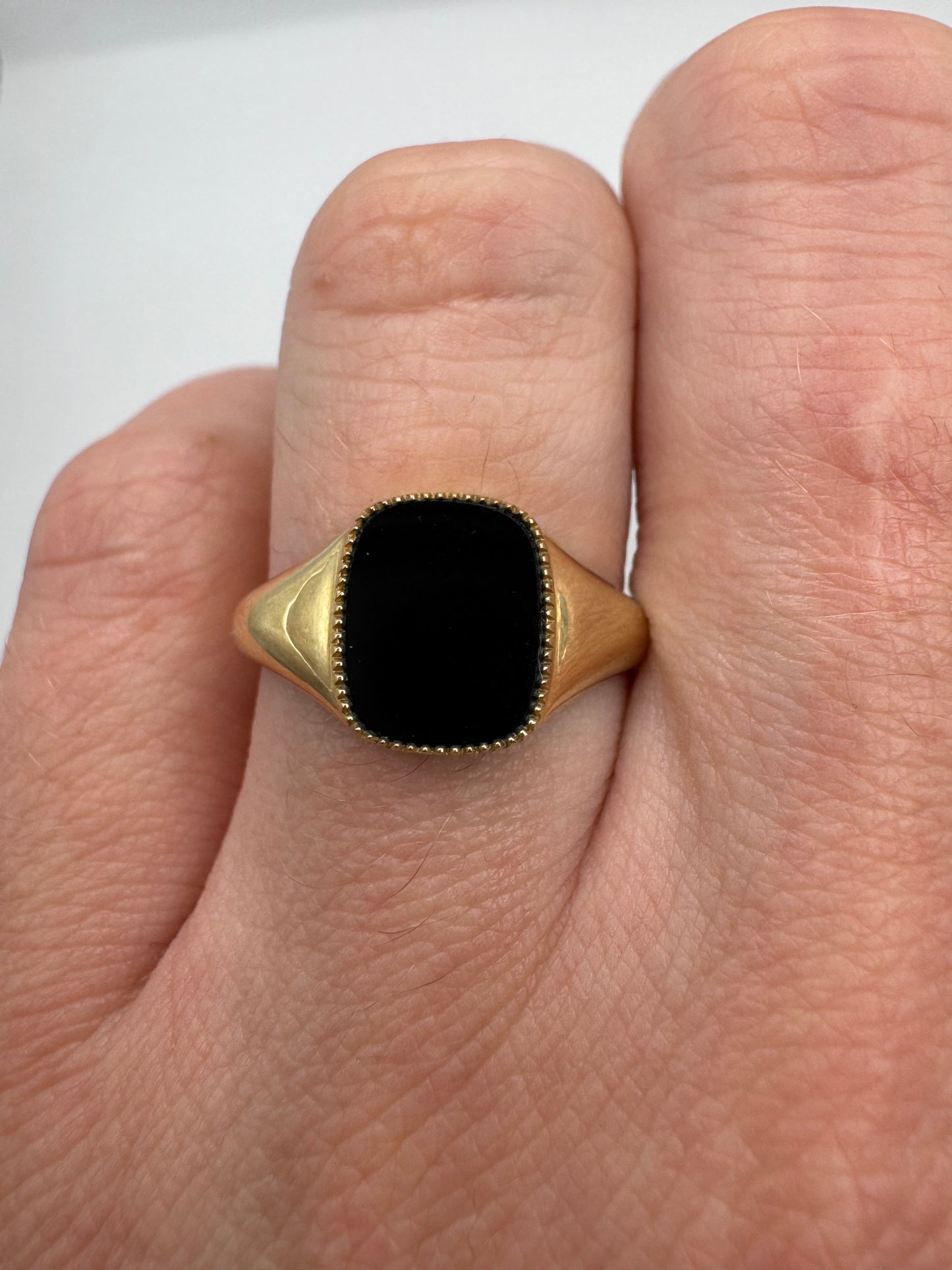 9ct gold onyx signet ring