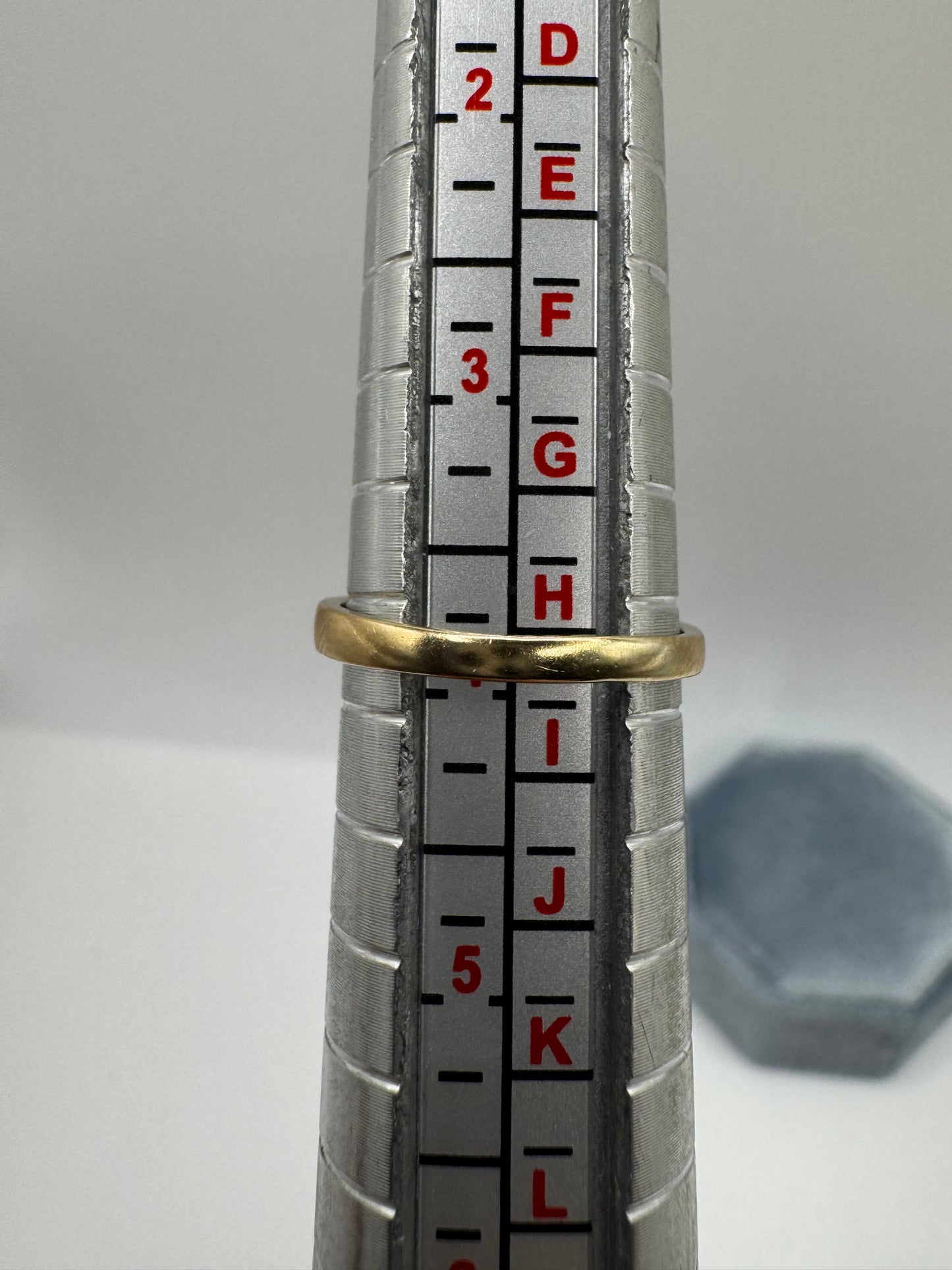 9ct gold cognac diamond ring