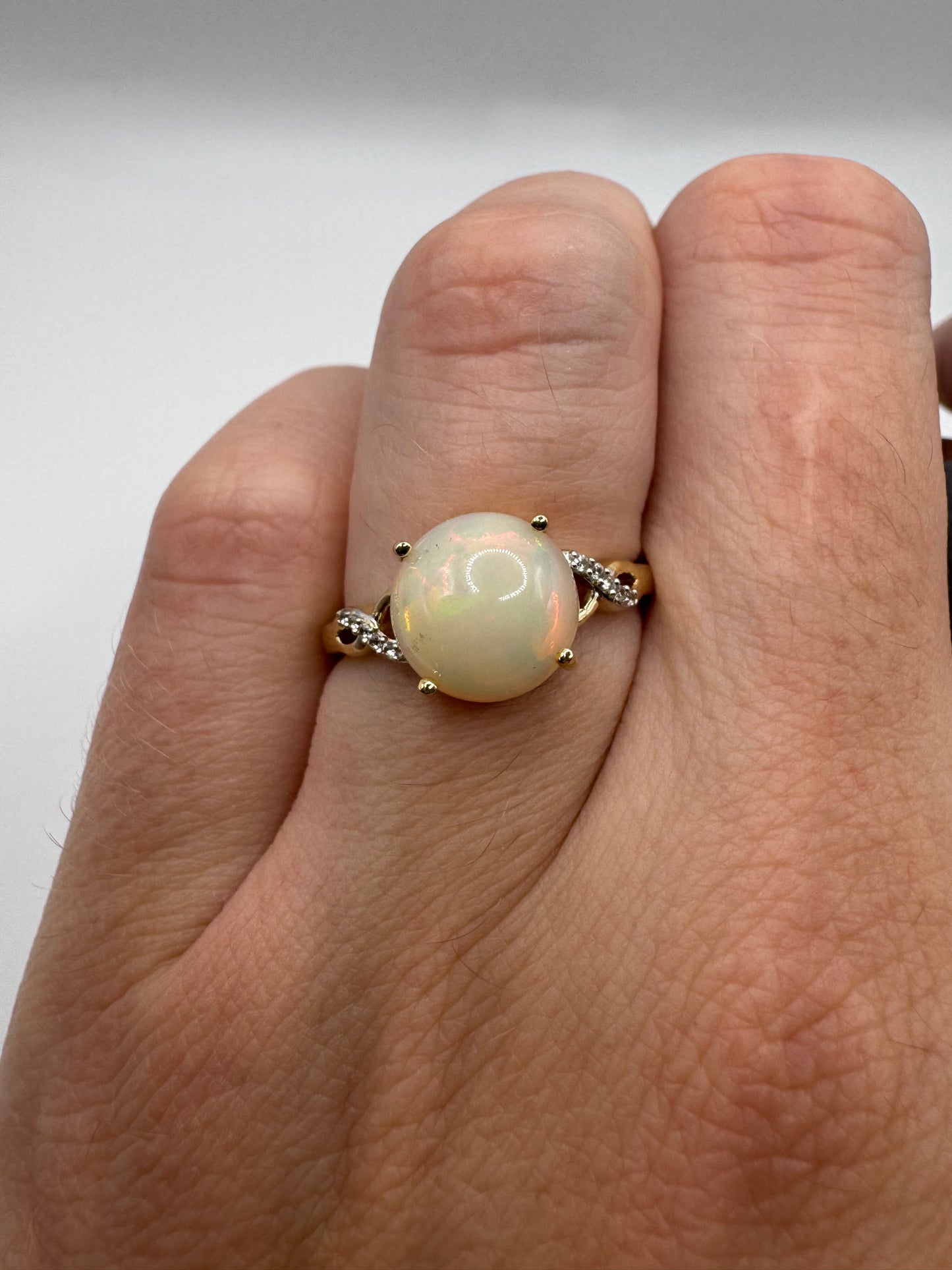 9ct gold opal and diamond ring