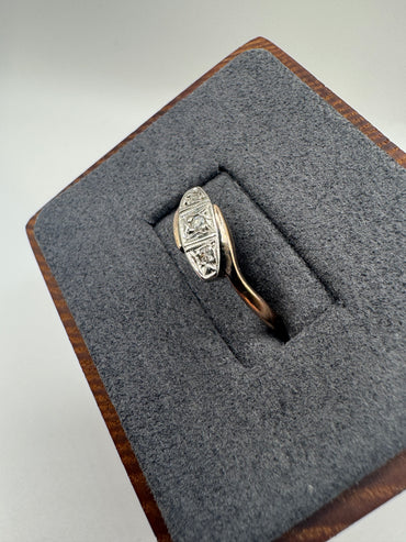 9ct gold diamond ring