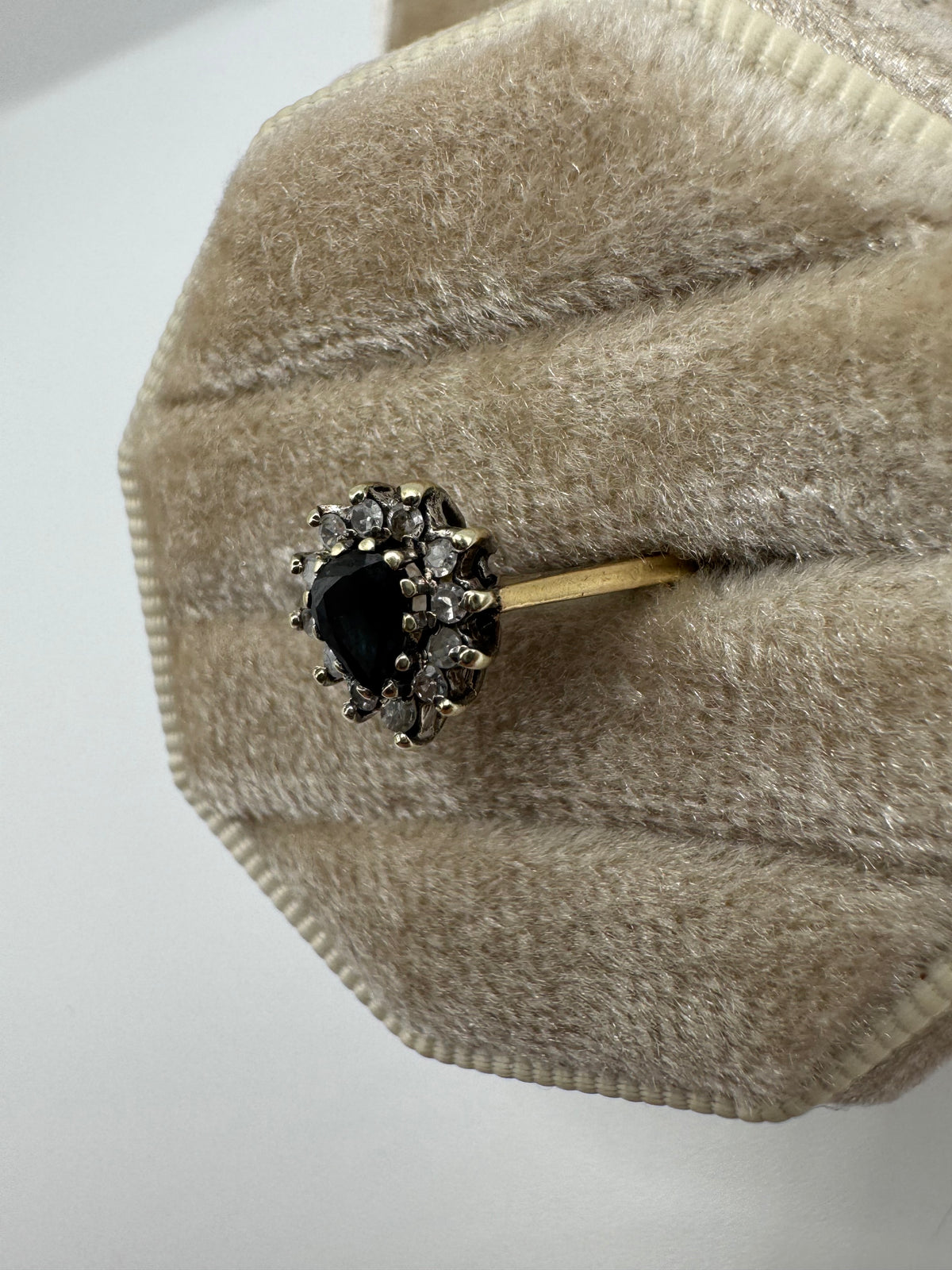 9ct gold sapphire and diamond ring