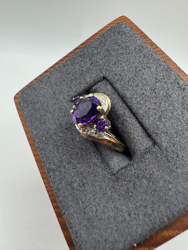 9ct gold amethyst and diamond cluster ring