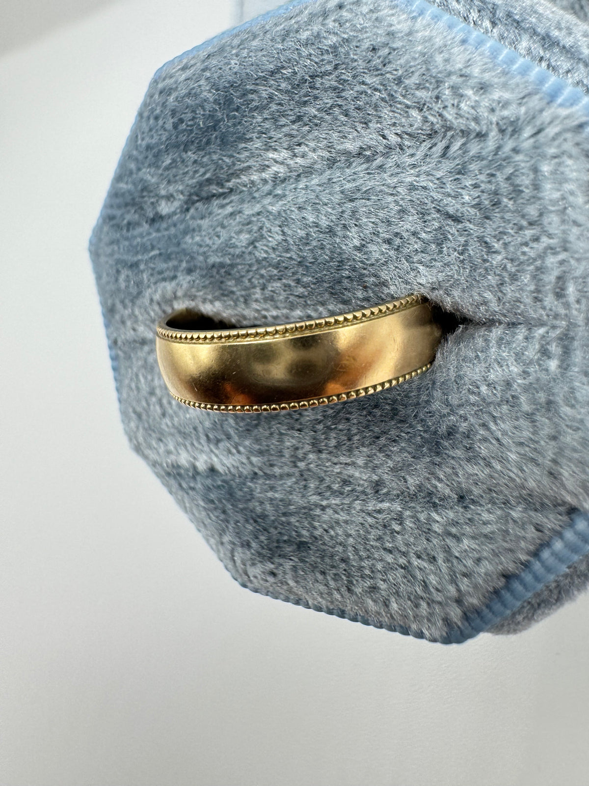 9ct gold band