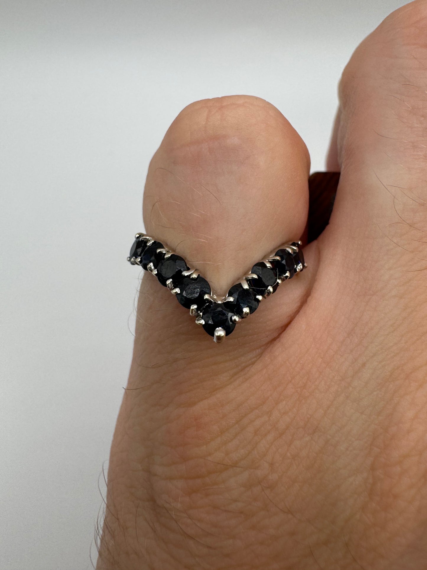 9ct white gold sapphire wishbone ring