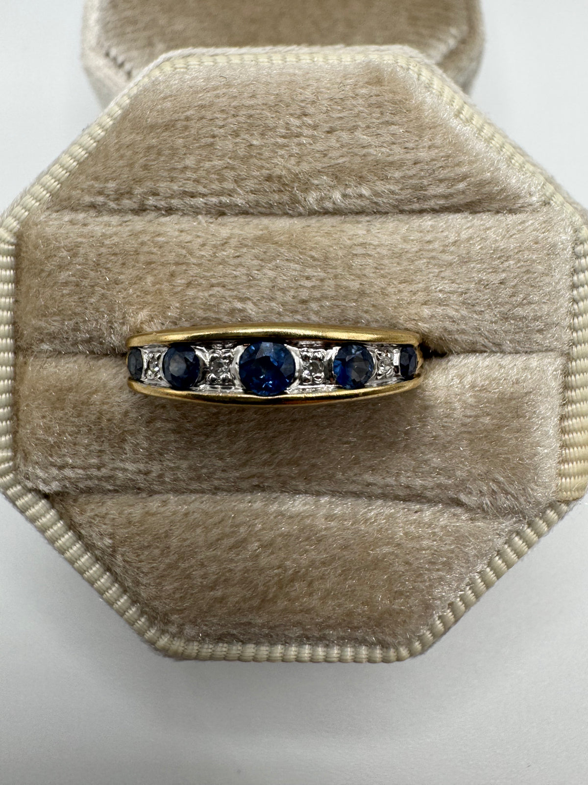 9ct gold sapphire and diamond ring