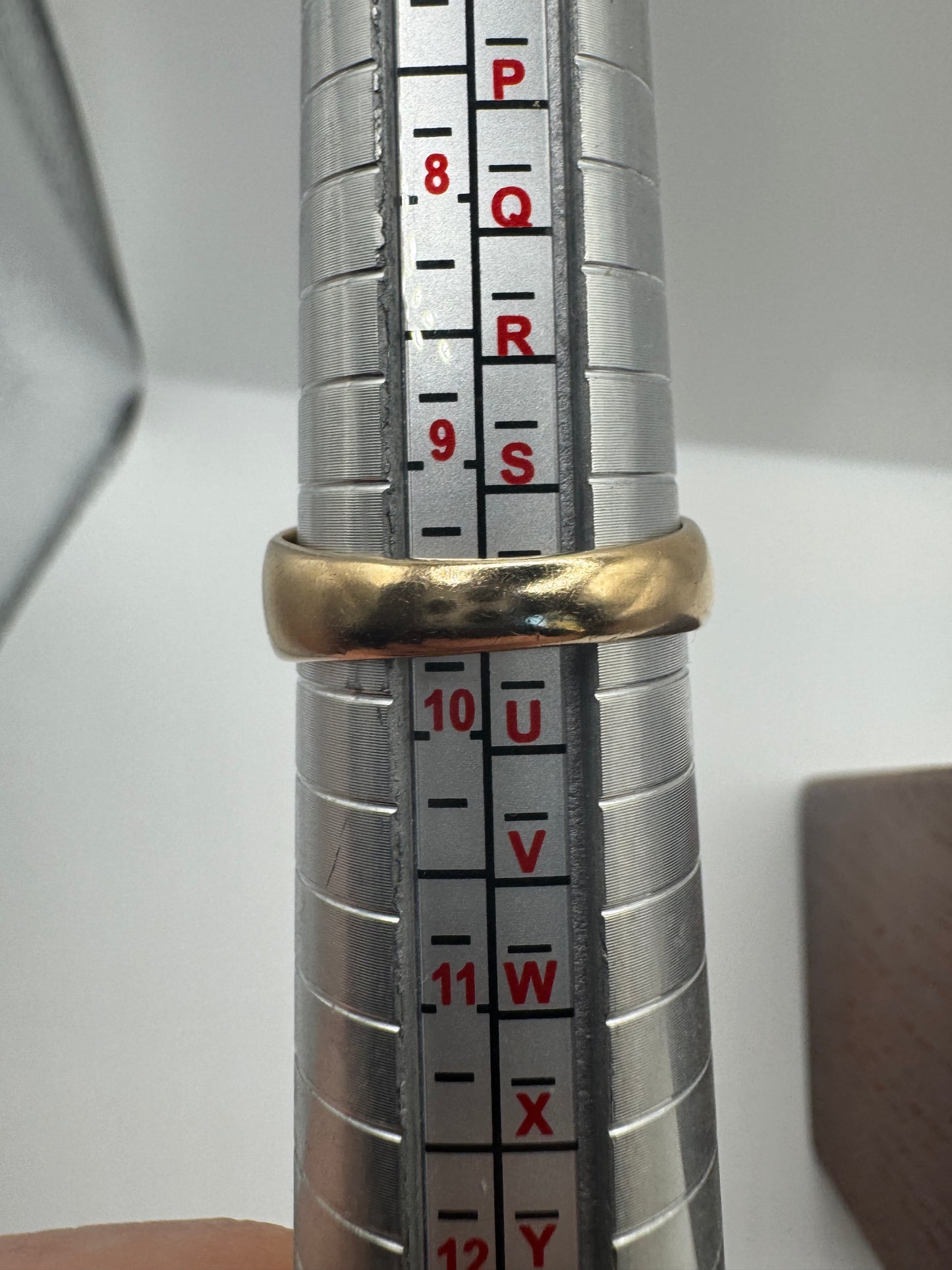 Heavy 9ct gold diamond gypsy buckle ring