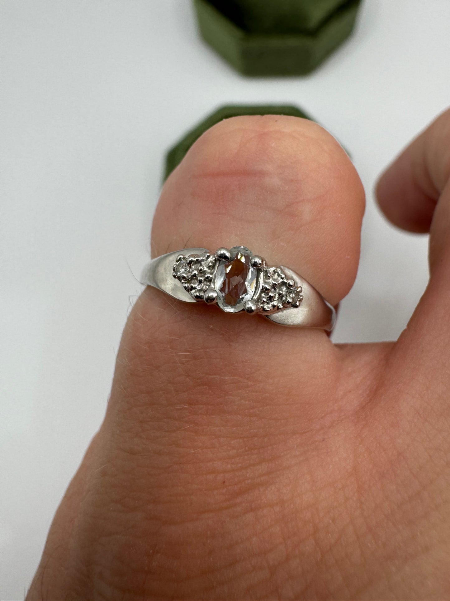 9ct white gold aquamarine and diamond ring