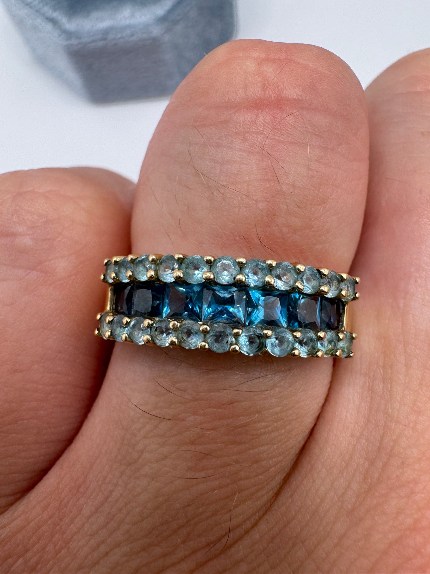 9ct gold blue apatite ring