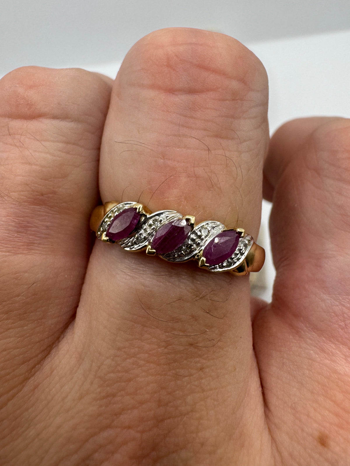 9ct gold ruby and diamond ring