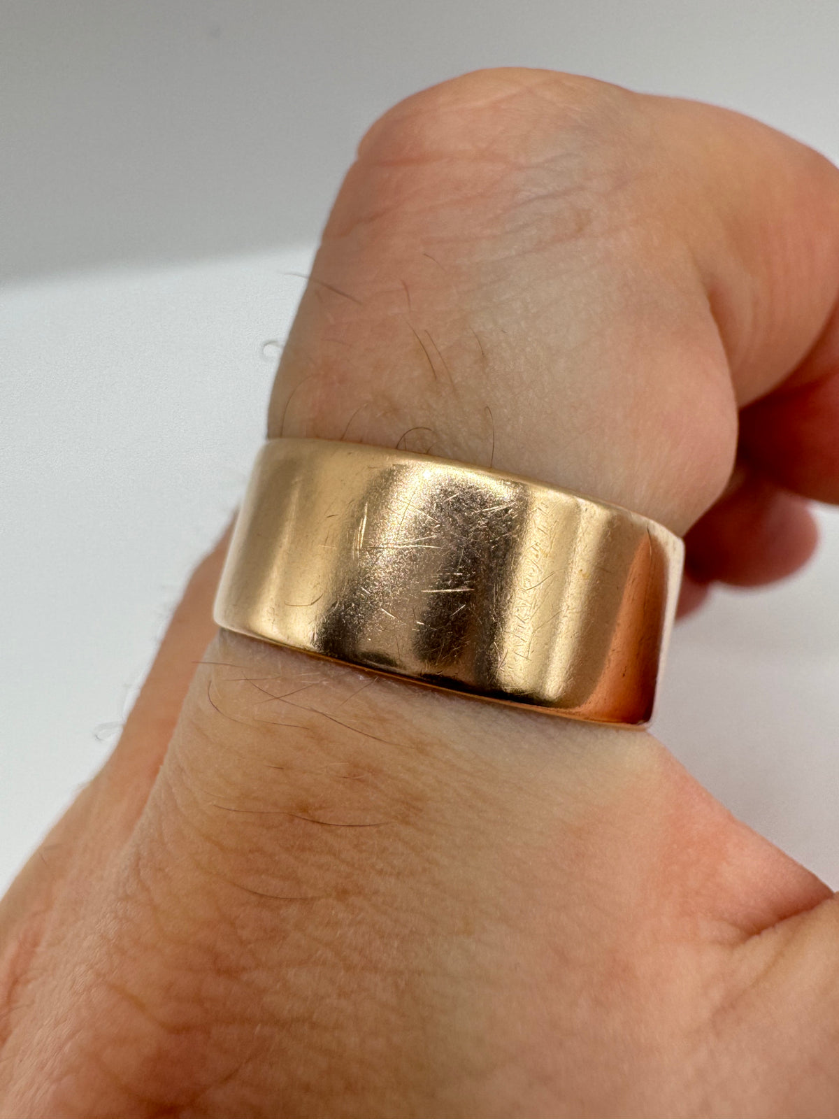 Heavy 9ct rose gold cigar band