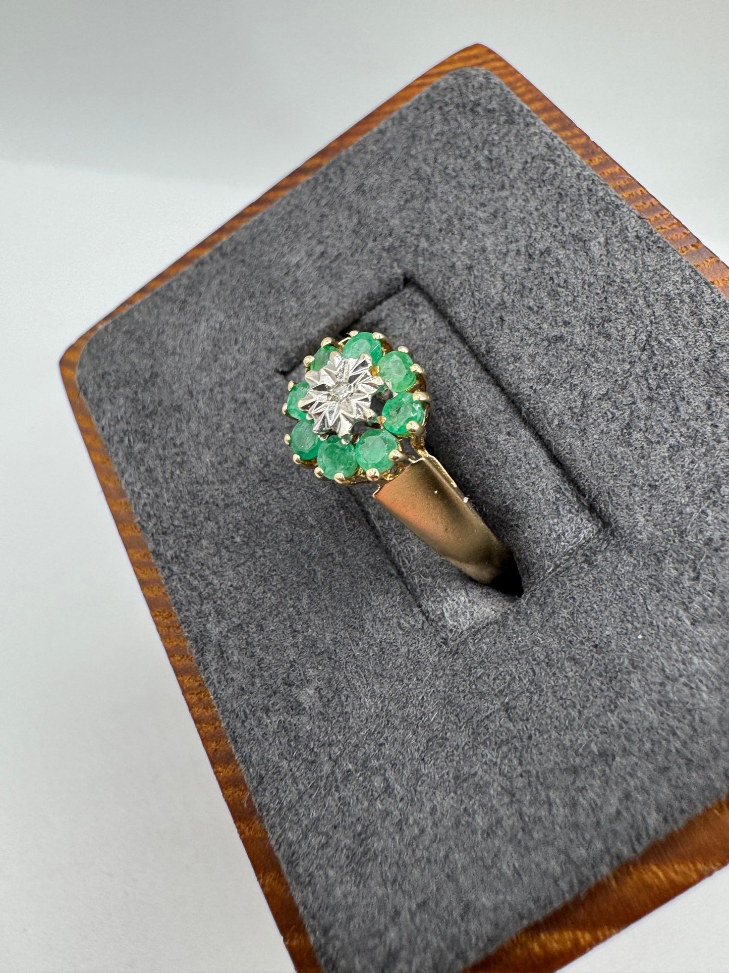 9ct gold emerald and diamond ring